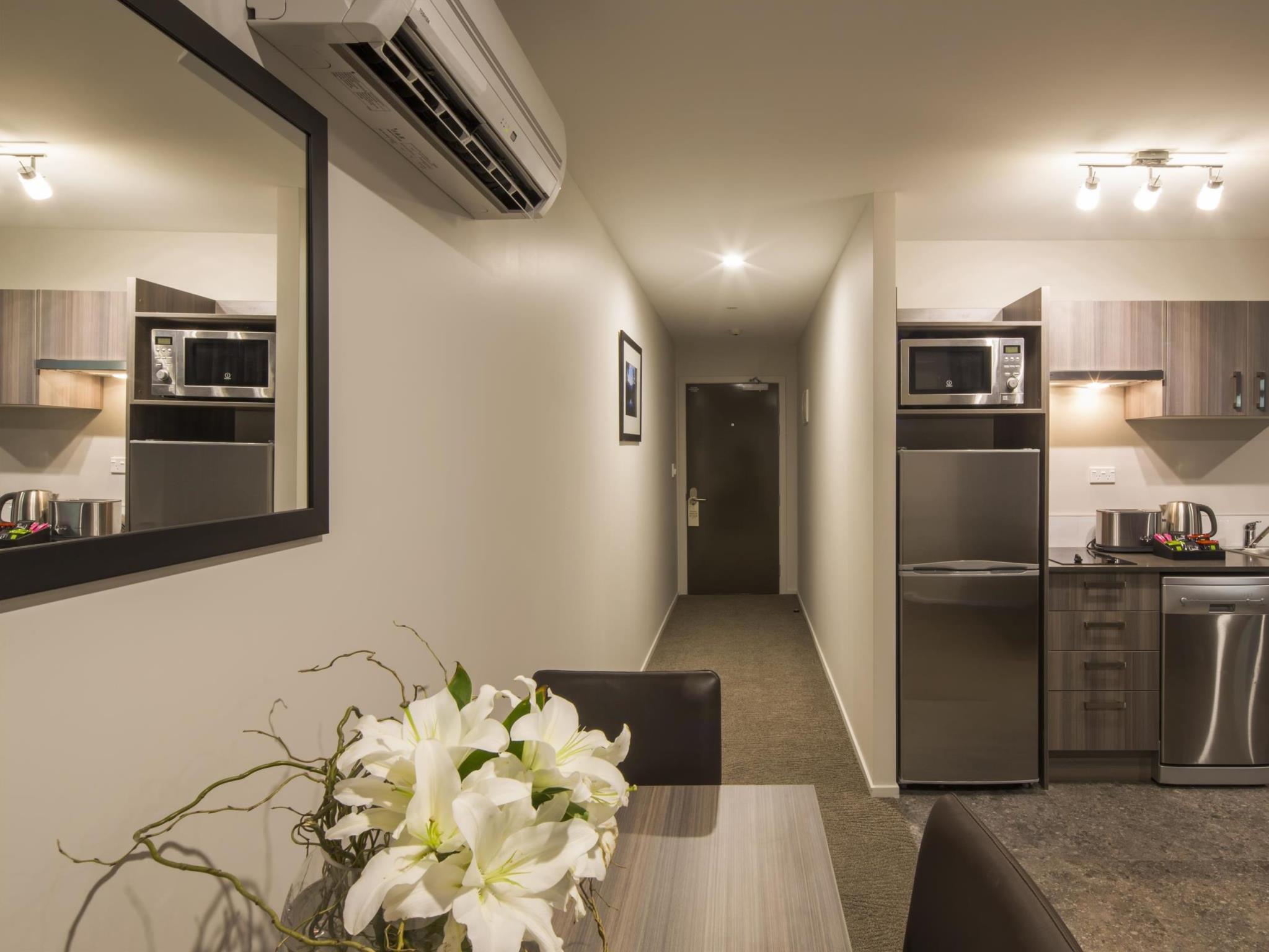 Ramada Suites By Wyndham Queenstown Remarkables Park Exteriér fotografie