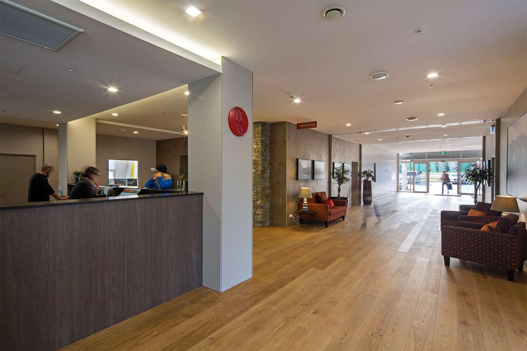 Ramada Suites By Wyndham Queenstown Remarkables Park Exteriér fotografie