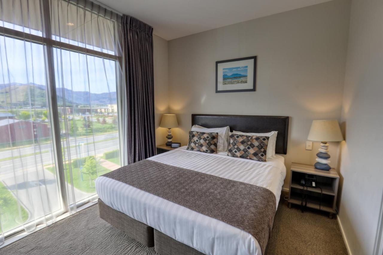Ramada Suites By Wyndham Queenstown Remarkables Park Exteriér fotografie