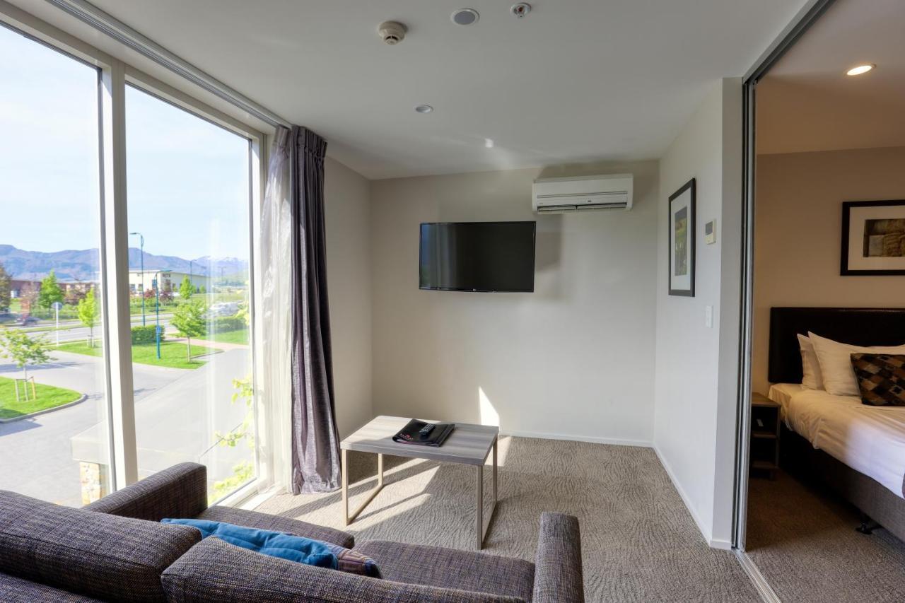 Ramada Suites By Wyndham Queenstown Remarkables Park Exteriér fotografie
