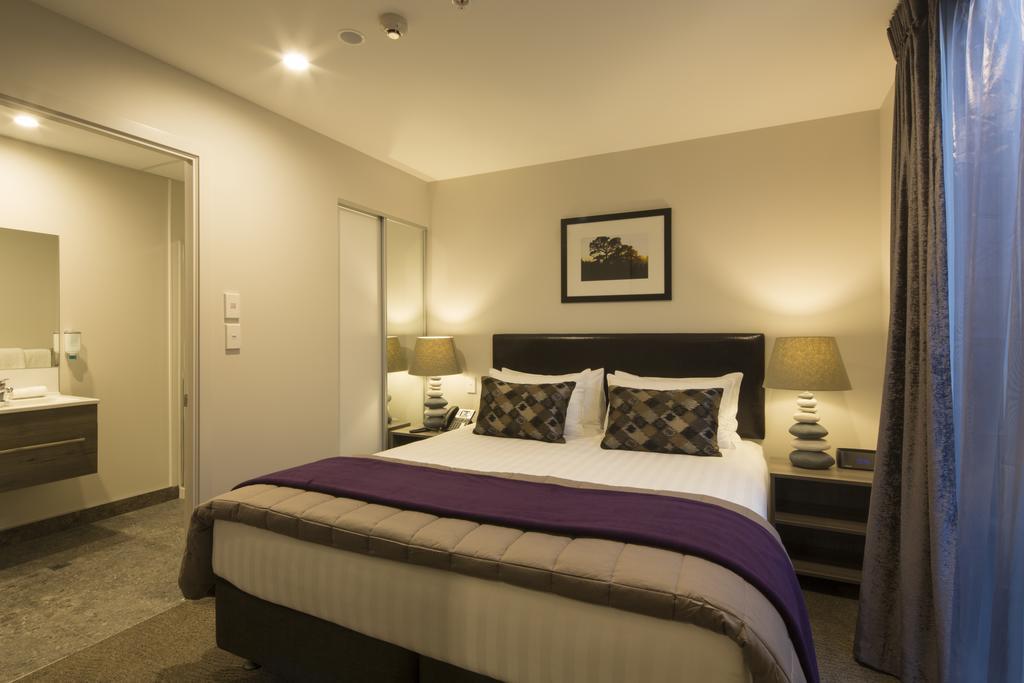 Ramada Suites By Wyndham Queenstown Remarkables Park Exteriér fotografie